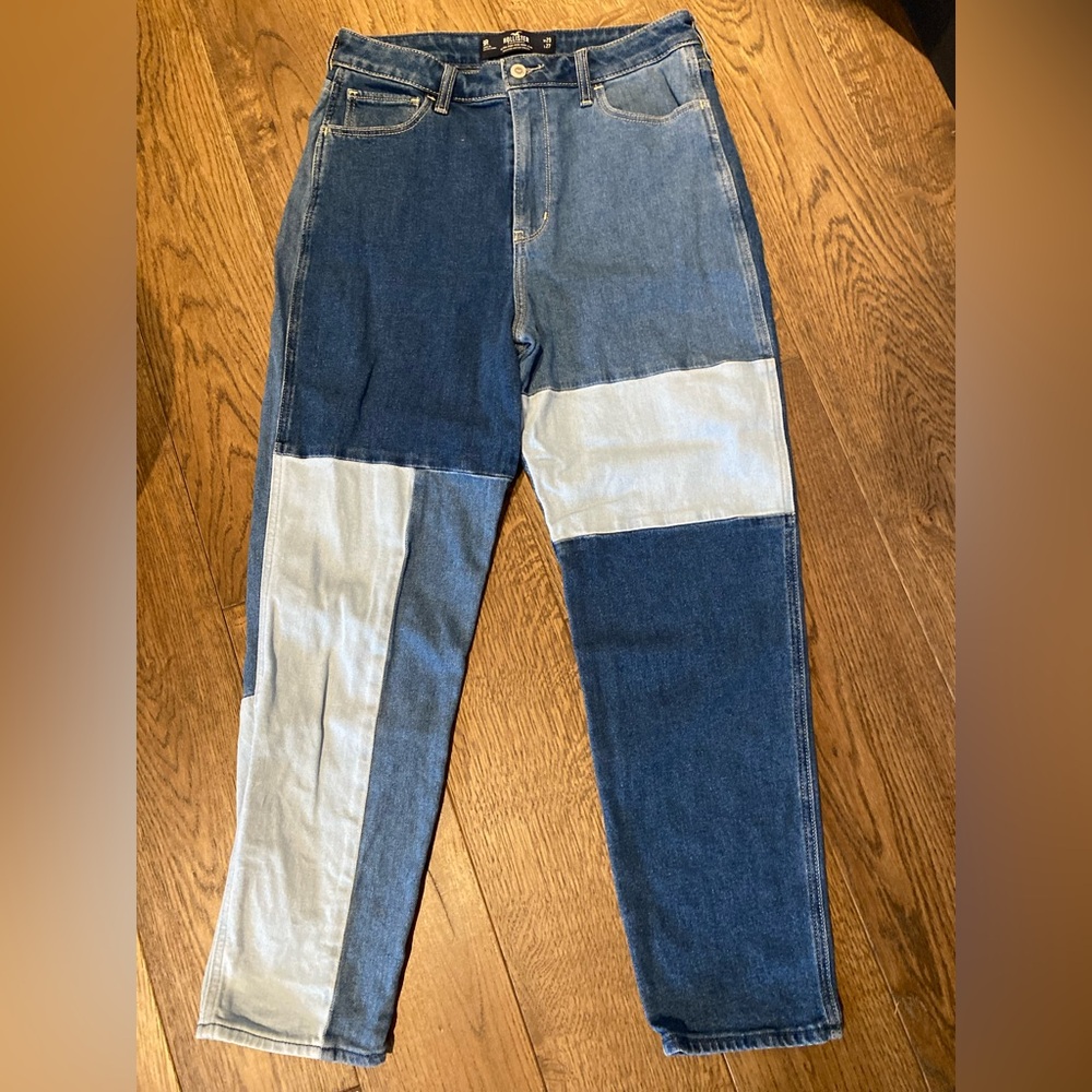 Hollister 90s mom y2K Blue patchy Ultra high rise Jeans 9